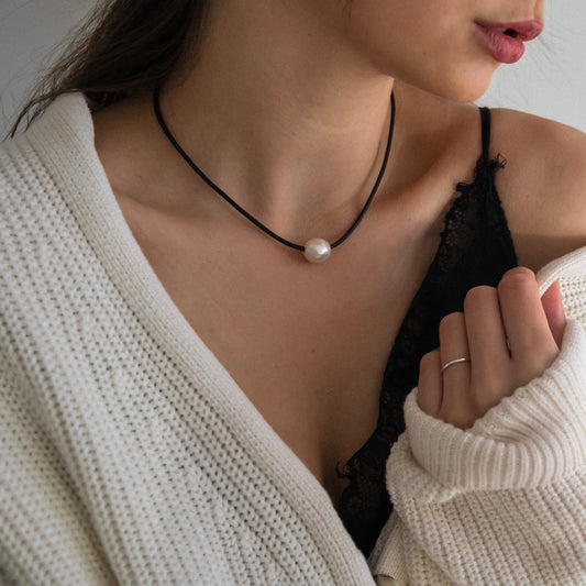Baroque Pearl Leather Necklace