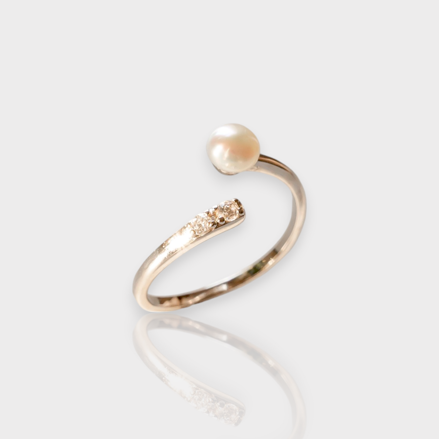Solitaire Pearl Adjustable Ring