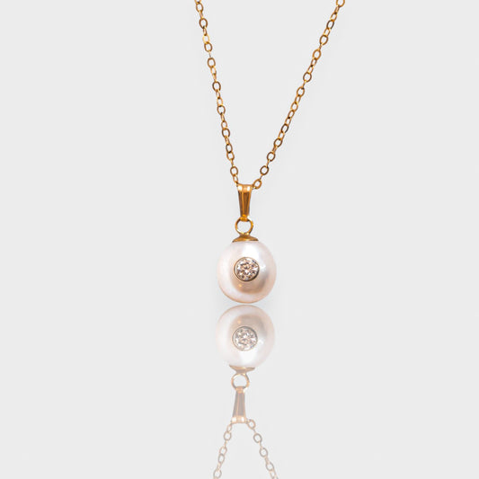 Aphrodite Gold Necklace