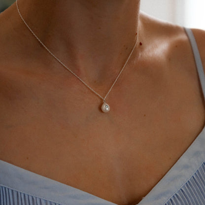 Azure Pearl Necklace