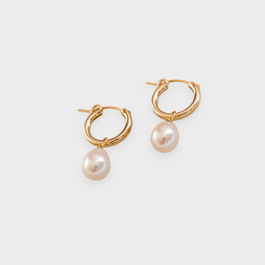 LISSA Gold Hoop Pearl Earrings