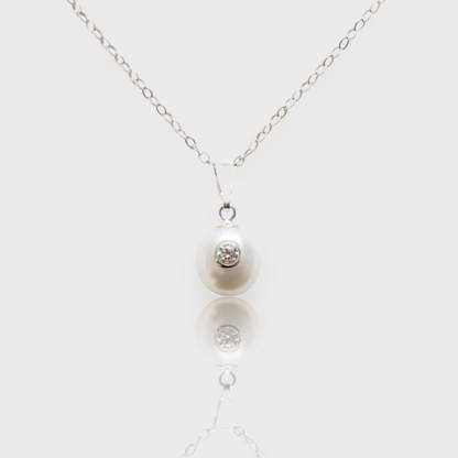 silver pearl necklace