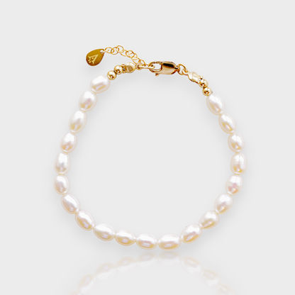 pearl bracelet