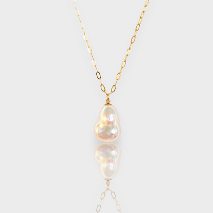 Elysse Baroque Pearl Necklace