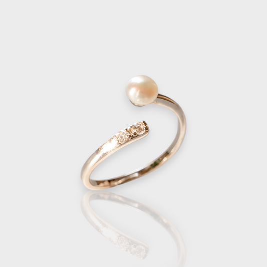 Solitaire Pearl Adjustable Ring